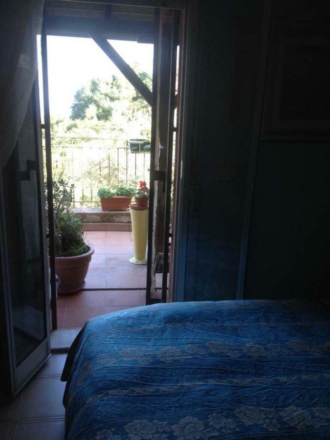 Carly & Dane Vacation House Taormina Exterior photo